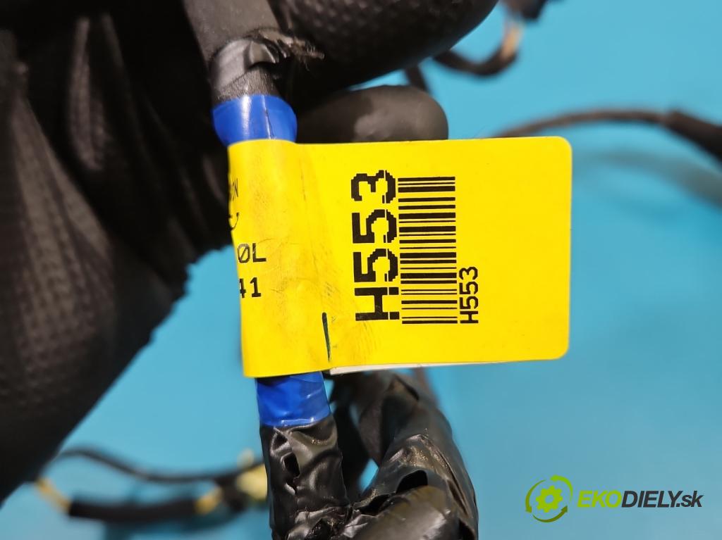 Kia Rio IV 2016-2023 1.2 16V 84KM manual 61.8 kW 1197 cm3 5- Zväzok: dvere predné pravých 91615-H8530