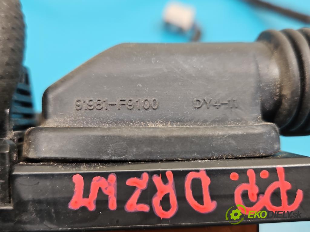 Kia Rio IV 2016-2023 1.2 16V 84KM manual 61.8 kW 1197 cm3 5- Zväzok: dvere predné pravých 91615-H8530