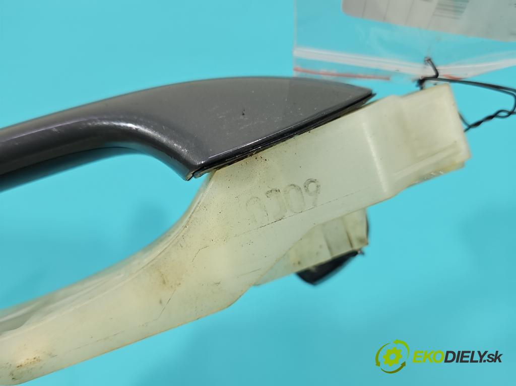 Kia Rio IV 2016-2023 1.2 16V 84KM manual 61.8 kW 1197 cm3 5- rukoväť predné ľavé mimo:  (Kľučka dverí vonkajšia predná ľavá)