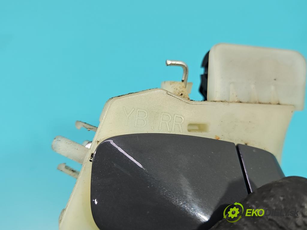 Kia Rio IV 2016-2023 1.2 16V 84KM manual 61.8 kW 1197 cm3 5- klika zadní pravé  (Klika dveří ostatní)