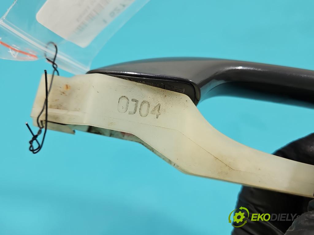 Kia Rio IV 2016-2023 1.2 16V 84KM manual 61.8 kW 1197 cm3 5- klika zadní pravé  (Klika dveří ostatní)