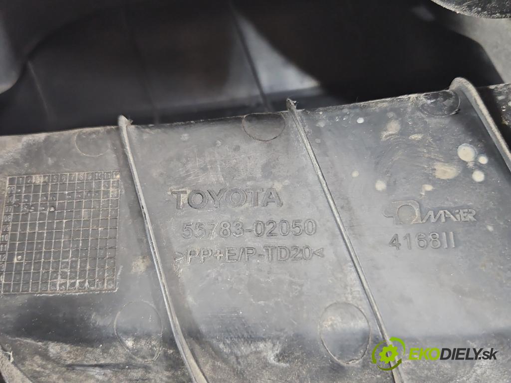 Toyota Auris I 2006-2013 1.4 VVT-I: 97KM manual 71 kW 1398 cm3 5- torpédo 55751-02110 (Torpédo (plast pod čelným sklom))