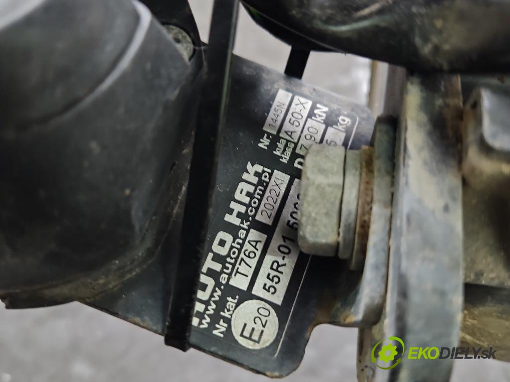 Kia Rio IV 2016-2023 1.2 16V 84KM manual 61.8 kW 1197 cm3 5- oko tažné  (Tažné zařízení)