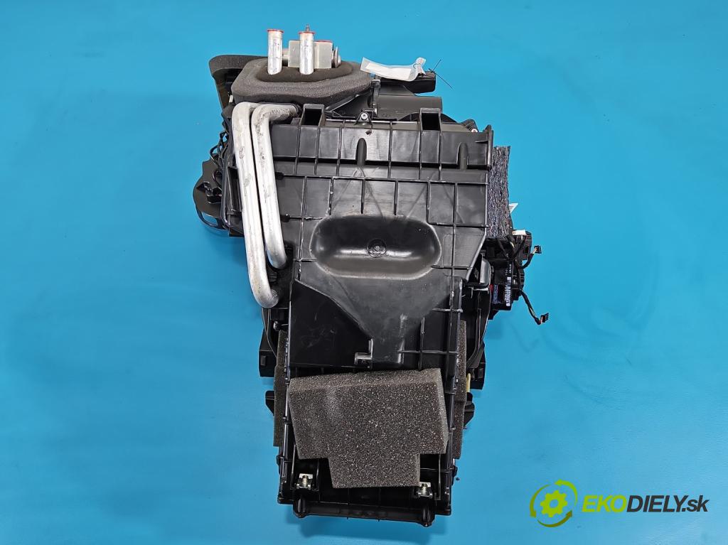 Volvo S60 II 2010-2018 2.0 D4 181KM automatic 133 kW 1969 cm3 4- radiátor 31418842 (Radiátor topení)