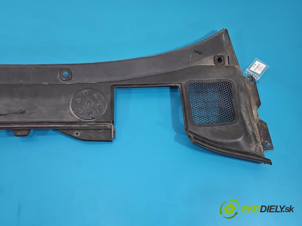 Volvo S60 II 2010-2018 2.0 D4 181KM automatic 133 kW 1969 cm3 4- torpédo 31402672 (Torpédo (plast pod čelným sklom))