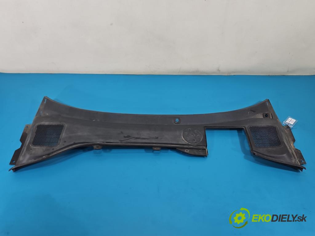 Volvo S60 II 2010-2018 2.0 D4 181KM automatic 133 kW 1969 cm3 4- torpédo 31402672 (Torpédo (plast pod čelným sklom))