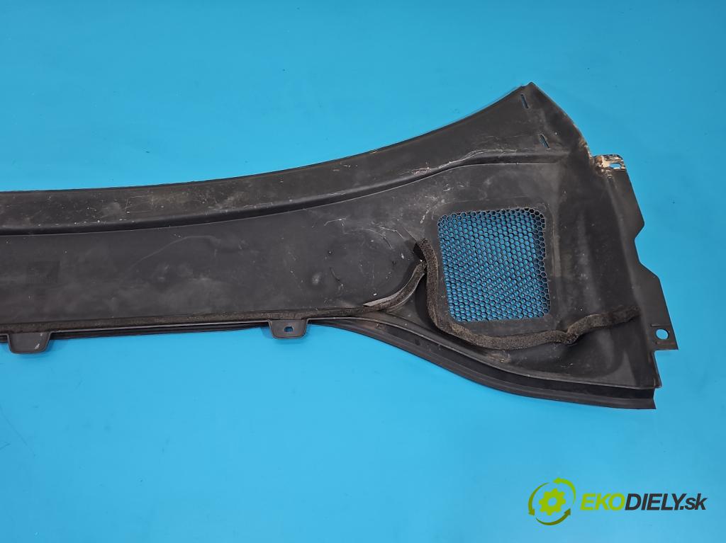 Volvo S60 II 2010-2018 2.0 D4 181KM automatic 133 kW 1969 cm3 4- torpédo 31402672 (Torpédo (plast pod čelným sklom))