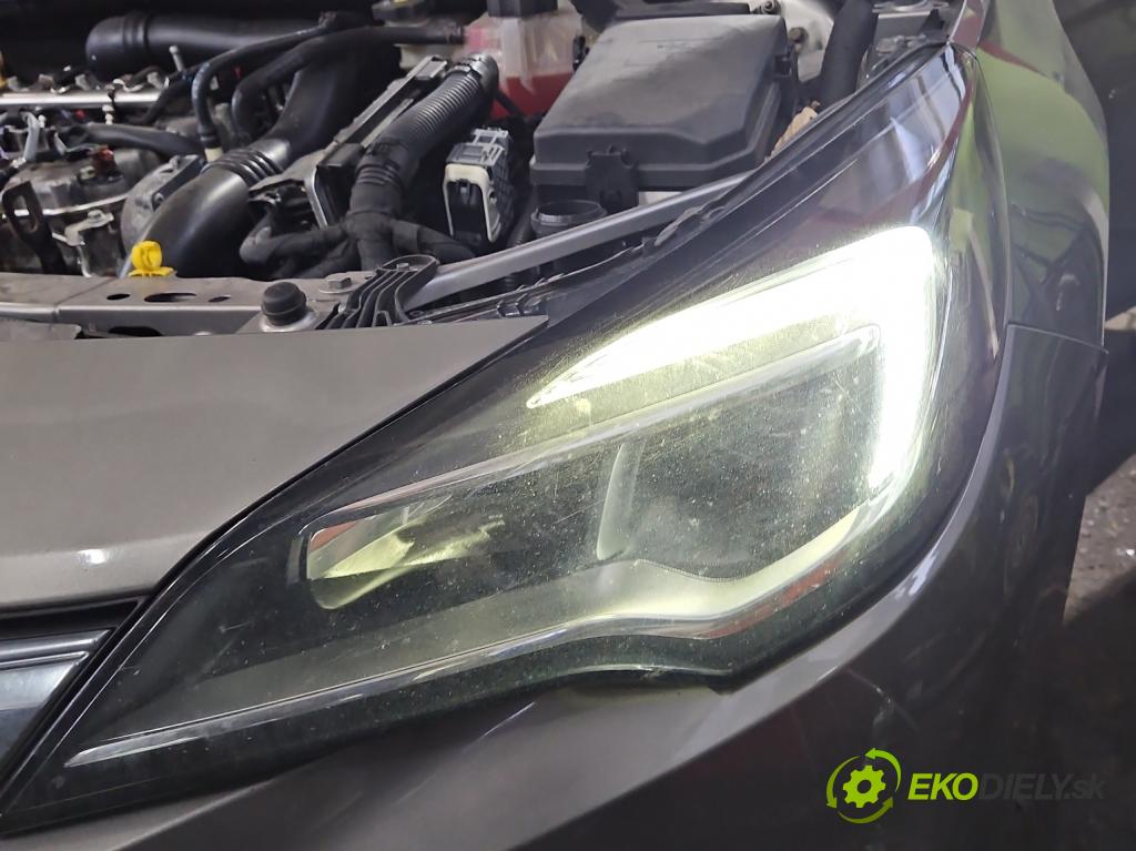 Opel Astra V  2015-2022 1.4 T 125 hp manual 92 kW 1399 cm3 5- světlo levý 39077800 (Klika dveří ostatní)