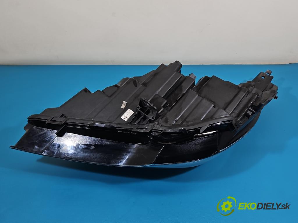 Opel Astra V  2015-2022 1.4 T 125 hp manual 92 kW 1399 cm3 5- světlo pravý 39077801 (Pravé přední světlo)
