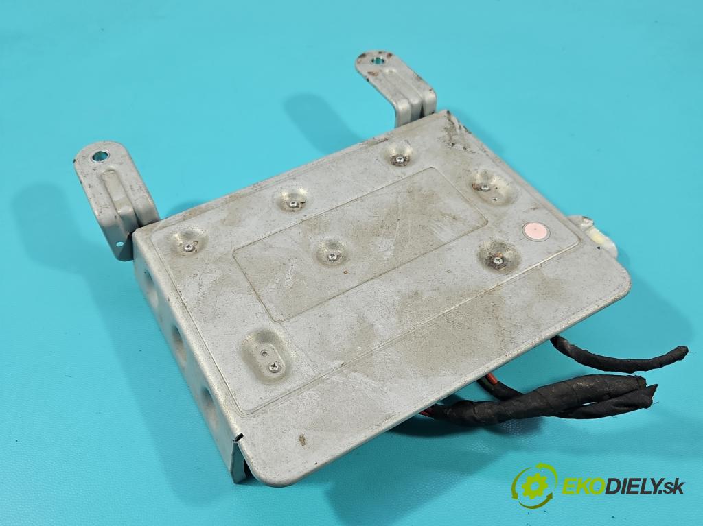 Volvo S60 II 2010-2018 2.0 D4 181KM automatic 133 kW 1969 cm3 4- Zesilovač: 31409935 (Zesilovač)