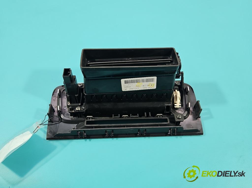 Volvo S60 II 2010-2018 2.0 D4 181KM automatic 133 kW 1969 cm3 4- Mřížka: topení medián: 30791699 (Mřížka topení)