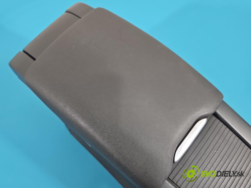 Volvo S60 II 2010-2018 2.0 D4 181KM automatic 133 kW 1969 cm3 4- operadlo 30755732 (Lakťová opierka)