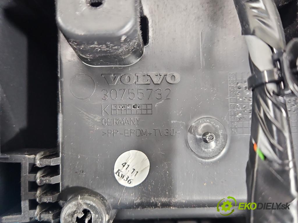 Volvo S60 II 2010-2018 2.0 D4 181KM automatic 133 kW 1969 cm3 4- operadlo 30755732 (Lakťová opierka)