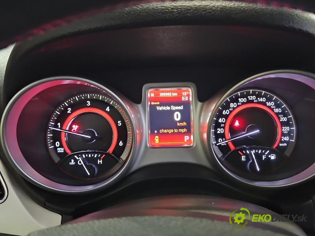 Fiat Freemont 2.0 JTD 170 HP automatic 125 kW 1956 cm3 5- prístrojovka/ budíky 68249007AB (Prístrojová doska)