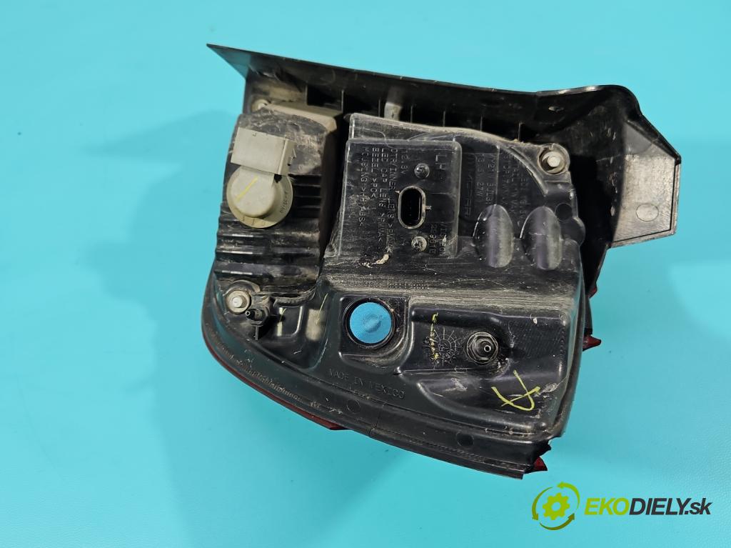 Fiat Freemont 2.0 JTD 170 HP automatic 125 kW 1956 cm3 5- svetlo / reflektor zadné ľavé 68078481AD (Kľučka dverí ostatné)