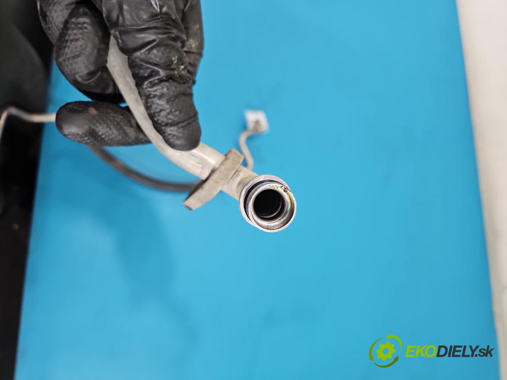 Toyota Auris I 2006-2013 1.4 VVT-I: 97KM manual 71 kW 1398 cm3 5- rúrka klimatizácie 88707-02030