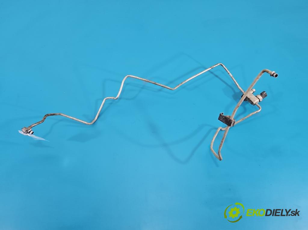 Toyota Auris I 2006-2013 1.4 VVT-I: 97KM manual 71 kW 1398 cm3 5- rúrka klimatizácie 88710-02780