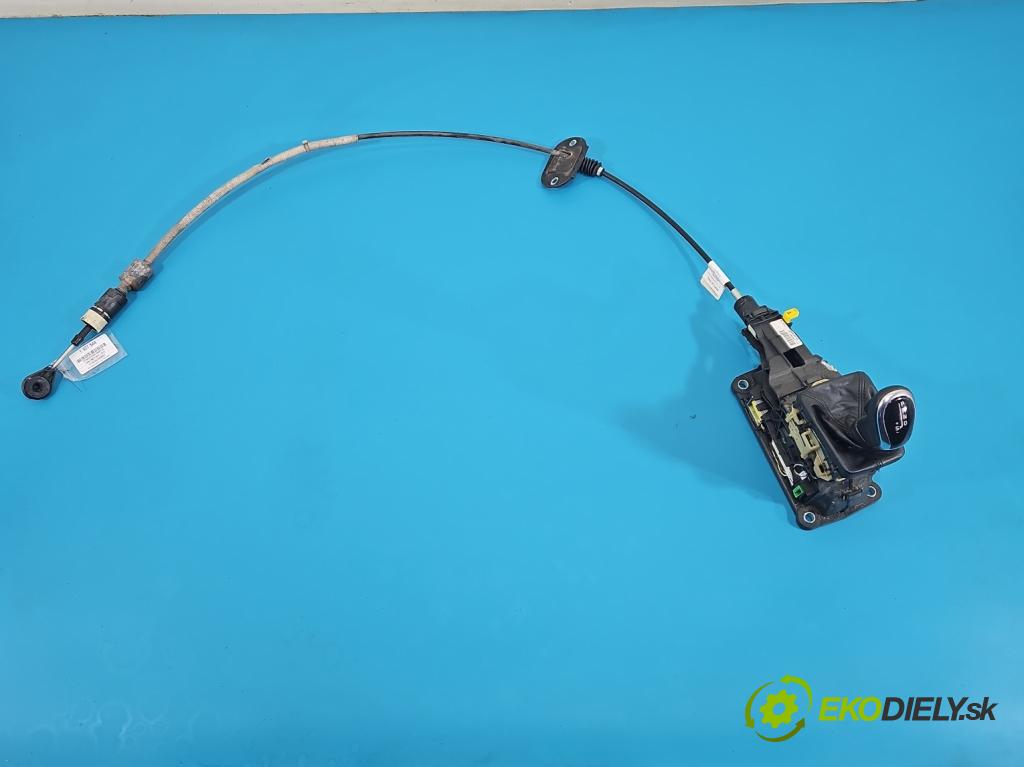 Volvo S60 II 2010-2018 2.0 D4 181KM automatic 133 kW 1969 cm3 4- Páka: Změny: stupeň,rýchlosť 31367685 (Rýchlostná páka (kulisa))