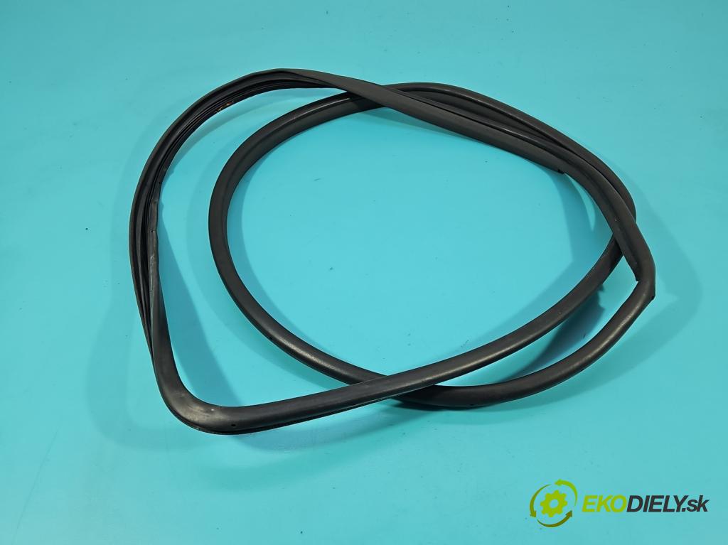 Infiniti QX50 2013-2015 3.7 V6 320KM automatic 235 kW 3696 cm3 5- Těsnění: dveře zadní pravé 22160453 (Karoserie ostatní)