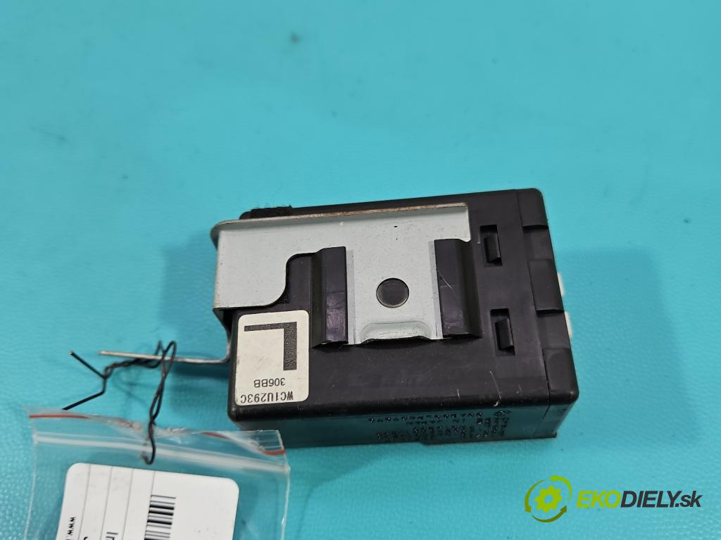 Infiniti QX50 2013-2015 3.7 V6 320KM automatic 235 kW 3696 cm3 5- Zesilovač: 1788D-FWC1U293 (Zesilovač)