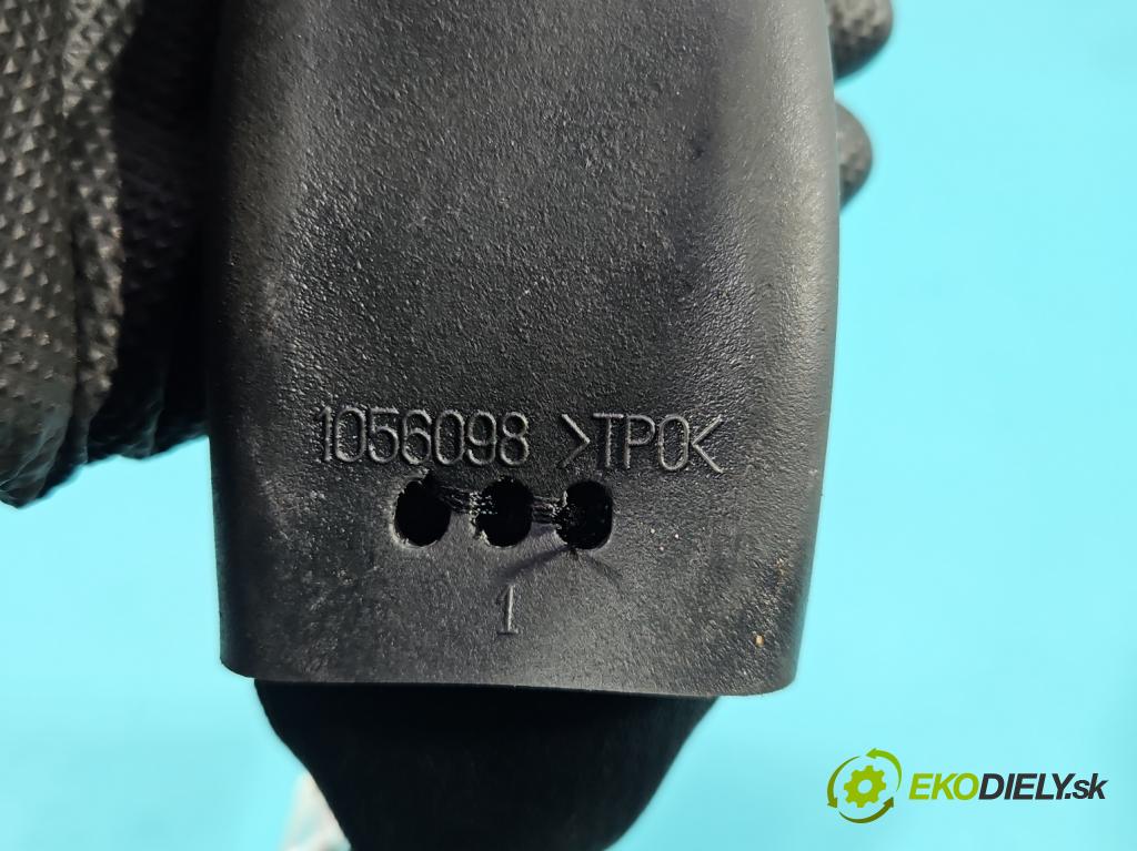 Infiniti QX50 2013-2015 3.7 V6 320KM automatic 235 kW 3696 cm3 5- stěna bezpečnost zadní pravý