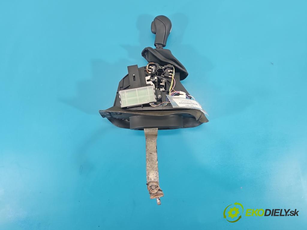 Infiniti QX50 2013-2015 3.7 V6 320KM automatic 235 kW 3696 cm3 5- Páka: Změny: stupeň,rýchlosť  (Rýchlostná páka (kulisa))