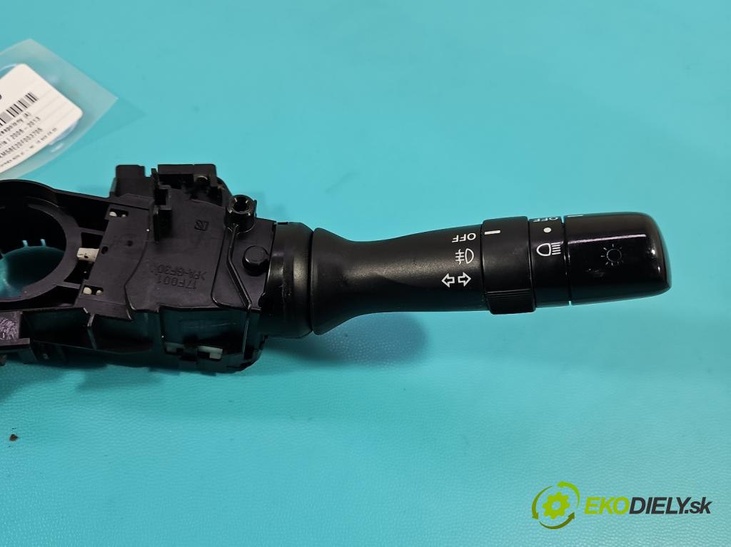 Toyota Auris I 2006-2013 1.4 VVT-I: 97KM manual 71 kW 1398 cm3 5- prepínač komplex: 02300-17F246 (Prepínacie páčky pod volantom)