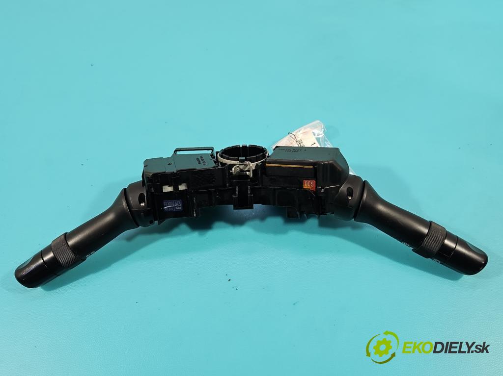 Toyota Auris I 2006-2013 1.4 VVT-I: 97KM manual 71 kW 1398 cm3 5- prepínač komplex: 02300-17F246 (Prepínacie páčky pod volantom)