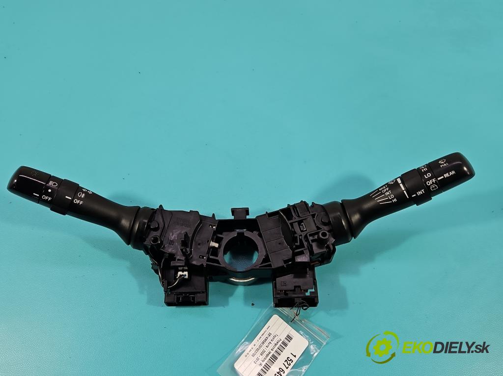 Toyota Auris I 2006-2013 1.4 VVT-I: 97KM manual 71 kW 1398 cm3 5- prepínač komplex: 02300-17F246 (Prepínacie páčky pod volantom)