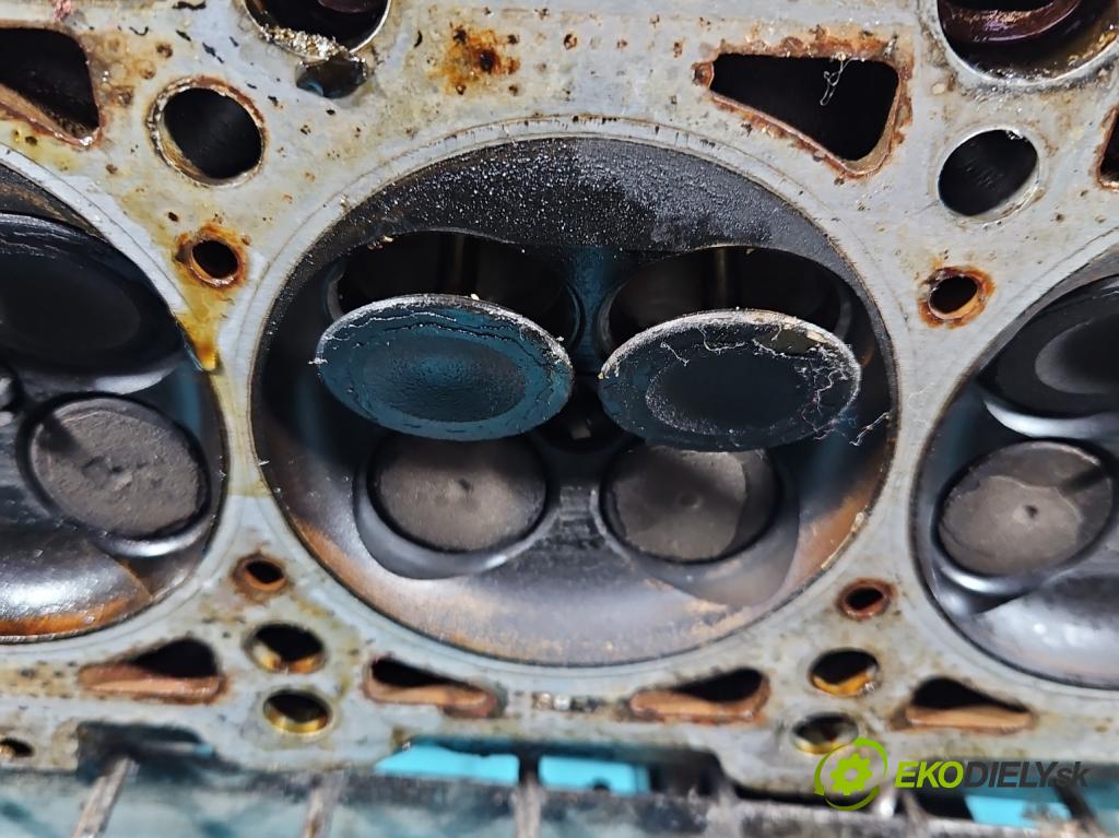 Audi A8 D2 1994-2002 4.2 V8 ABZ 299KM automatic 220 kW 4172 cm3 4- Hlava: motora 077103373AE