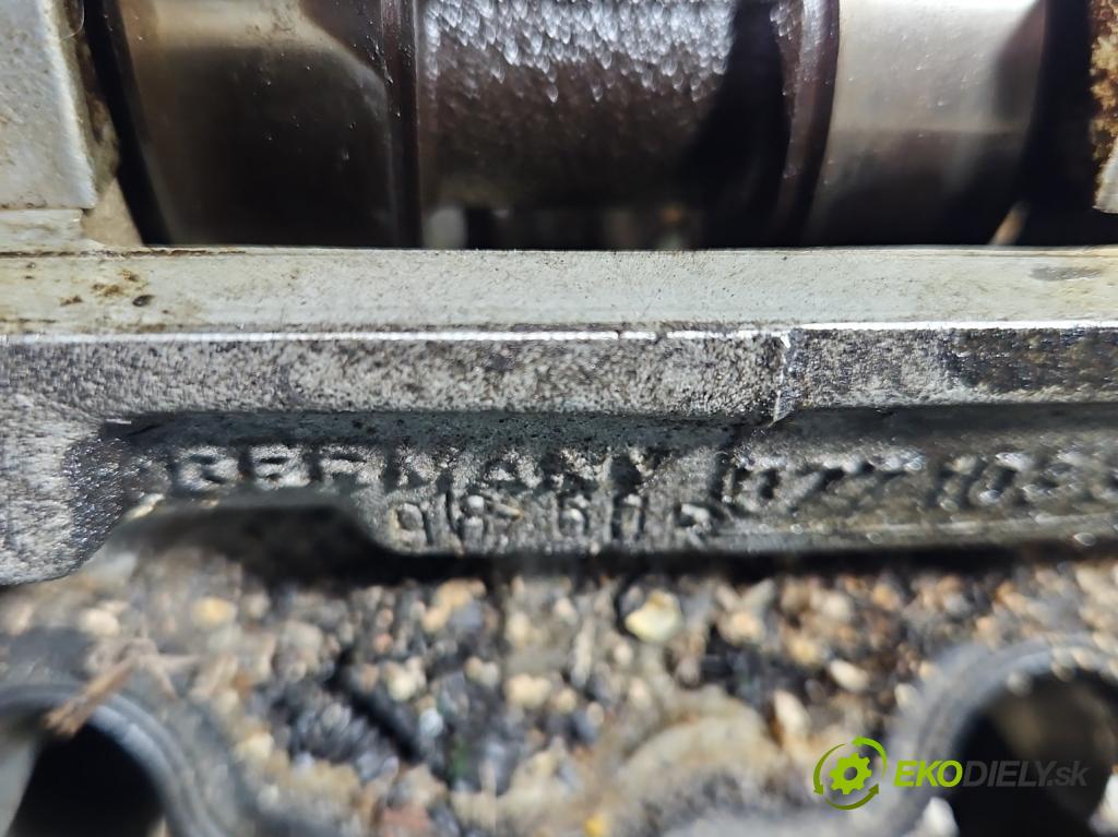 Audi A8 D2 1994-2002 4.2 V8 ABZ 299KM automatic 220 kW 4172 cm3 4- Hlava: motora 077103373AE