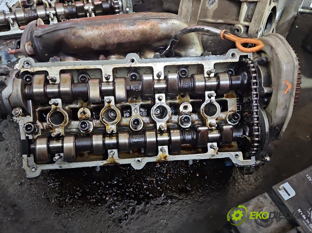 Audi A8 D2 1994-2002 4.2 V8 ABZ 299KM automatic 220 kW 4172 cm3 4- Hlava: motora 077103373AE