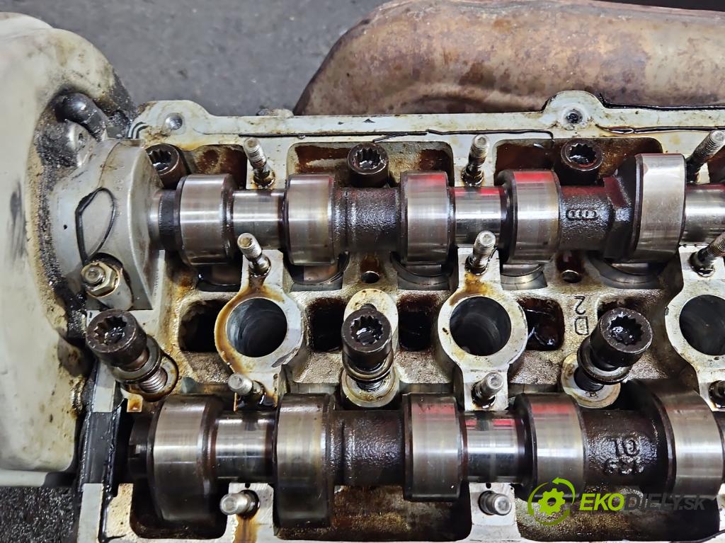 Audi A8 D2 1994-2002 4.2 V8 299KM automatic 220 kW 4172 cm3 4- Hlava: motora 077103373AE