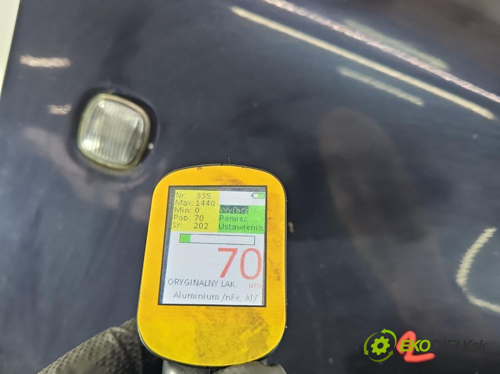 Audi A8 D2 1994-2002 4.2 V8 299KM automatic 220 kW 4172 cm3 4- blatnik přední pravý  (Klika dveří ostatní)