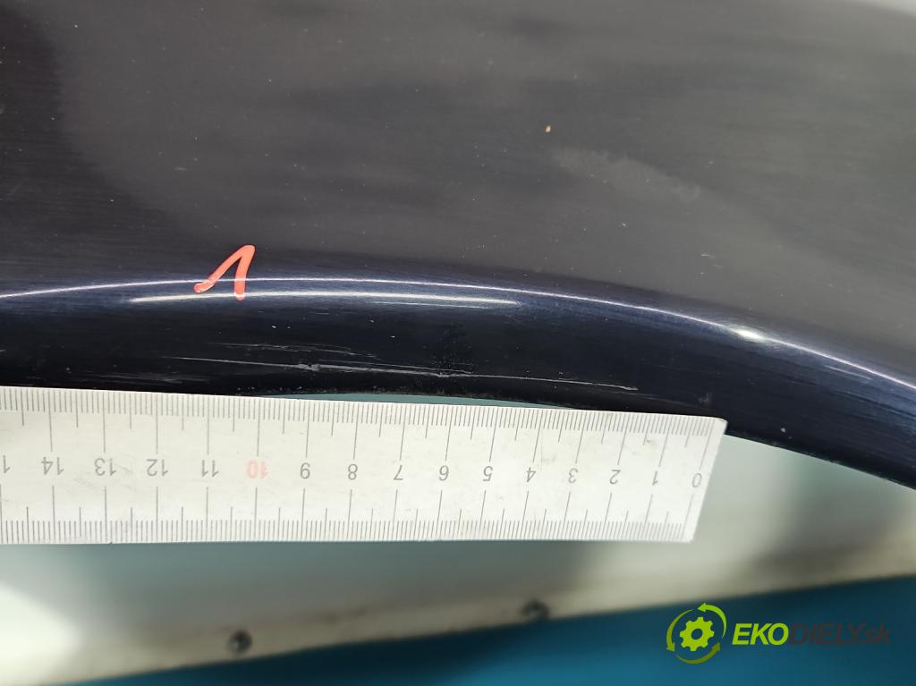 Audi A8 D2 1994-2002 4.2 V8 299KM automatic 220 kW 4172 cm3 4- blatnik přední pravý  (Klika dveří ostatní)