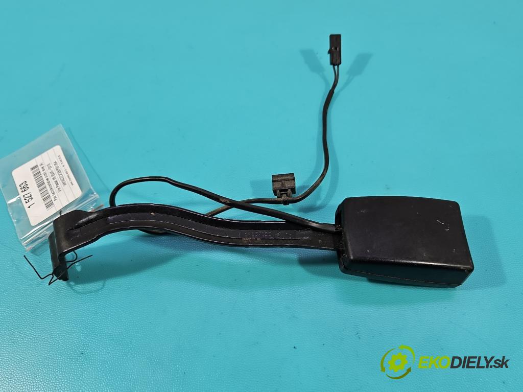 Vw Passat B6 2005-2010 1.9 TDI 105 HP manual 77 kW 1896 cm3 4- pas bezpečnosť: predné ľavý 3C0857755