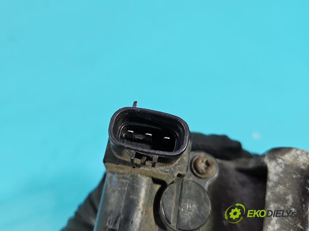 Toyota Auris I 2006-2013 1.4 VVT-I: 97KM manual 71 kW 1398 cm3 5- klapka 22270-22050 (Škrtiaca klapka)