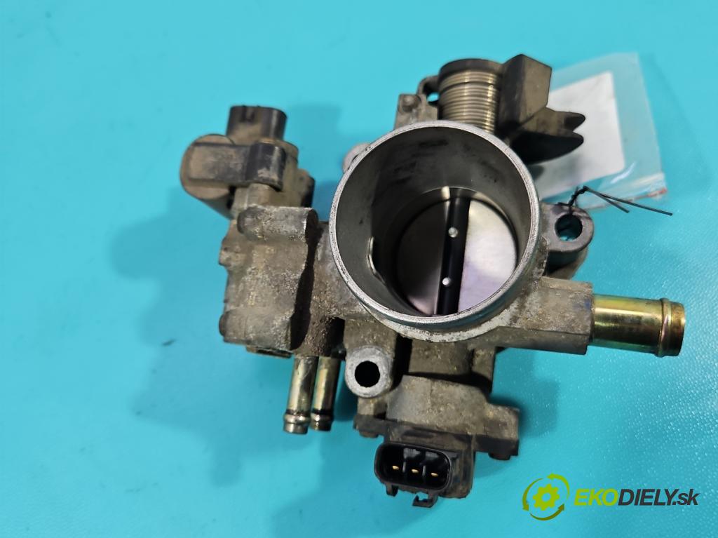 Toyota Auris I 2006-2013 1.4 VVT-I: 97KM manual 71 kW 1398 cm3 5- klapka 22270-22050 (Škrtiaca klapka)