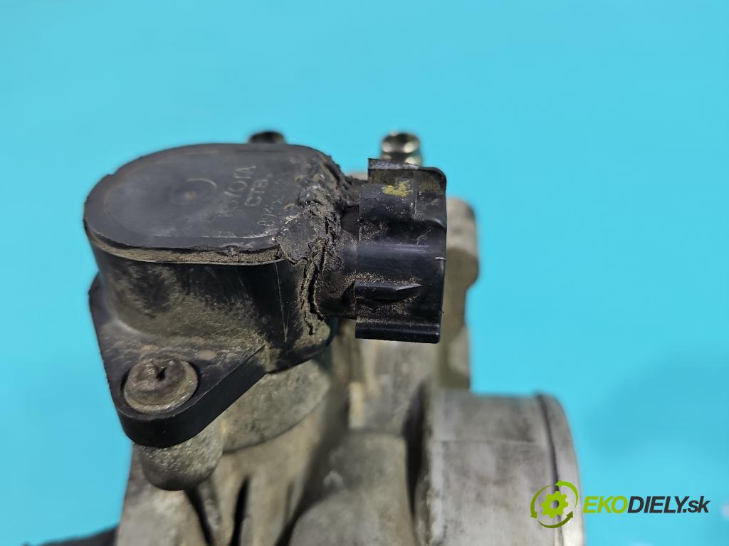 Toyota Auris I 2006-2013 1.4 VVT-I: 97KM manual 71 kW 1398 cm3 5- klapka 22270-22050 (Škrtiaca klapka)