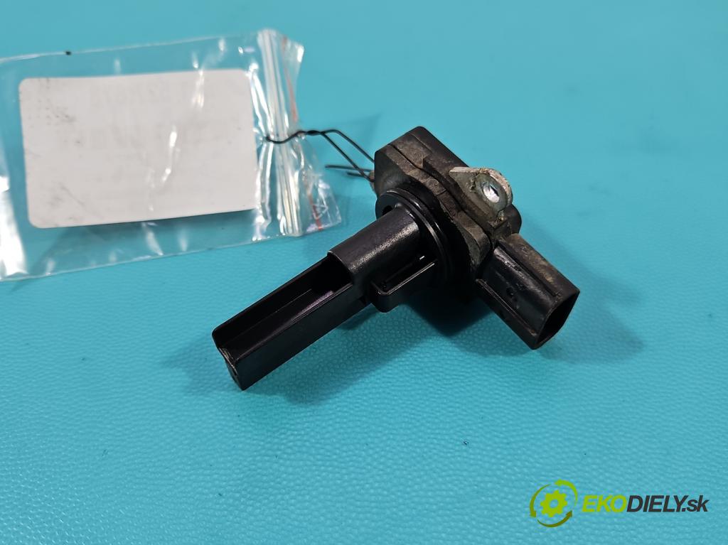 Toyota Auris I 2006-2013 1.4 VVT-I: 97KM manual 71 kW 1398 cm3 5- průtokoměr: 22204-31010 (Váha vzduchu)