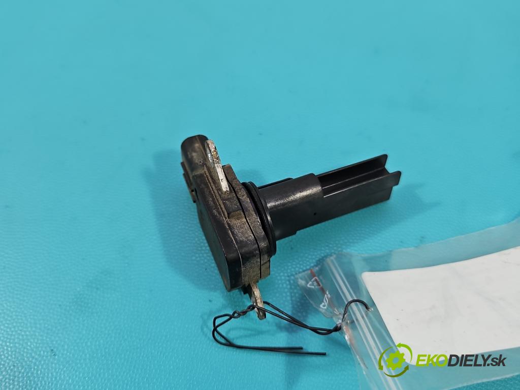 Toyota Auris I 2006-2013 1.4 VVT-I: 97KM manual 71 kW 1398 cm3 5- průtokoměr: 22204-31010 (Váha vzduchu)