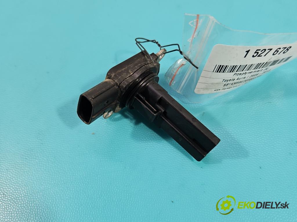 Toyota Auris I 2006-2013 1.4 VVT-I: 97KM manual 71 kW 1398 cm3 5- průtokoměr: 22204-31010 (Váha vzduchu)