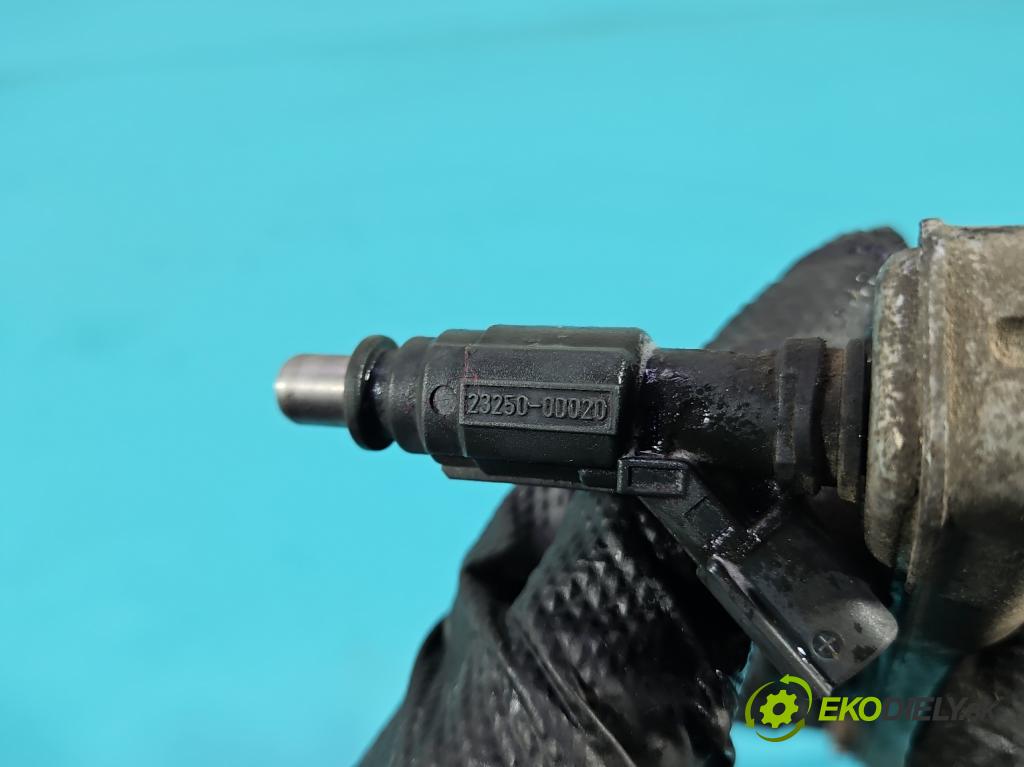 Toyota Auris I 2006-2013 1.4 VVT-I: 97KM manual 71 kW 1398 cm3 5- vstrek 0280155936 (Vstrekovač paliva)