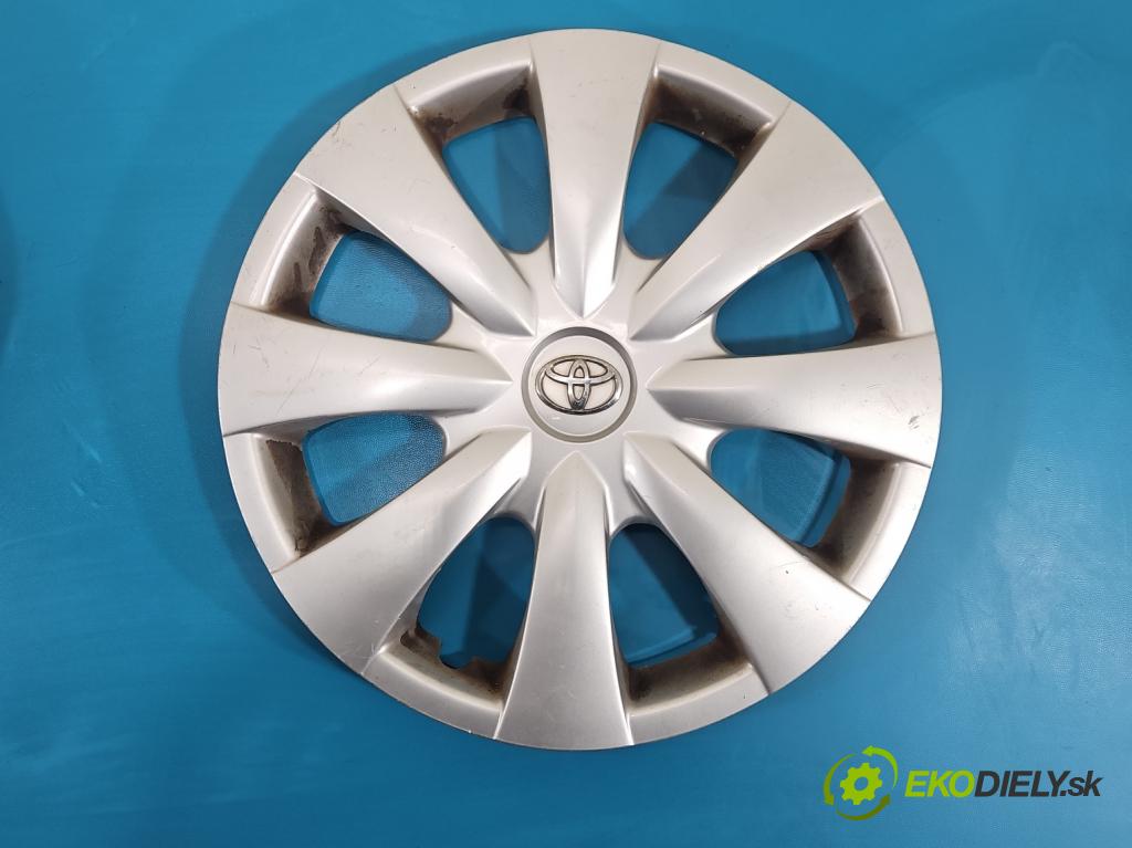 Toyota Auris I 2006-2013 1.4 VVT-I: 97KM manual 71 kW 1398 cm3 5- puklice komplet 42602-02210