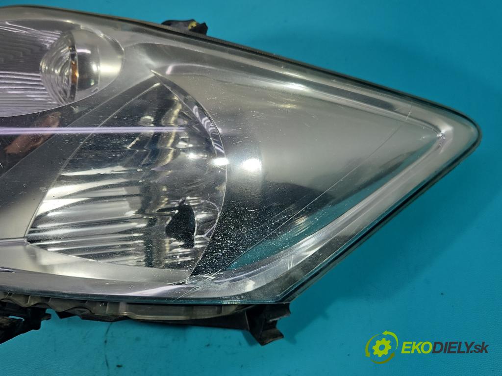 Toyota Auris I 2006-2013 1.4 VVT-I: 97KM manual 71 kW 1398 cm3 5- Reflektor: ľavý 81150-02460 (Kľučka dverí ostatné)