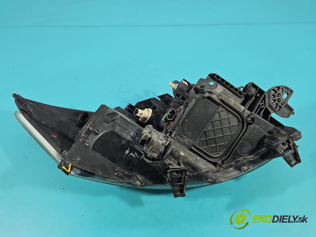 Toyota Auris I 2006-2013 1.4 VVT-I: 97KM manual 71 kW 1398 cm3 5- Reflektor: ľavý 81150-02460 (Kľučka dverí ostatné)