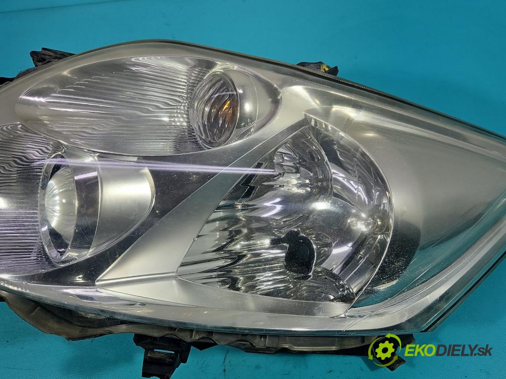 Toyota Auris I 2006-2013 1.4 VVT-I: 97KM manual 71 kW 1398 cm3 5- Reflektor: ľavý 81150-02460 (Kľučka dverí ostatné)
