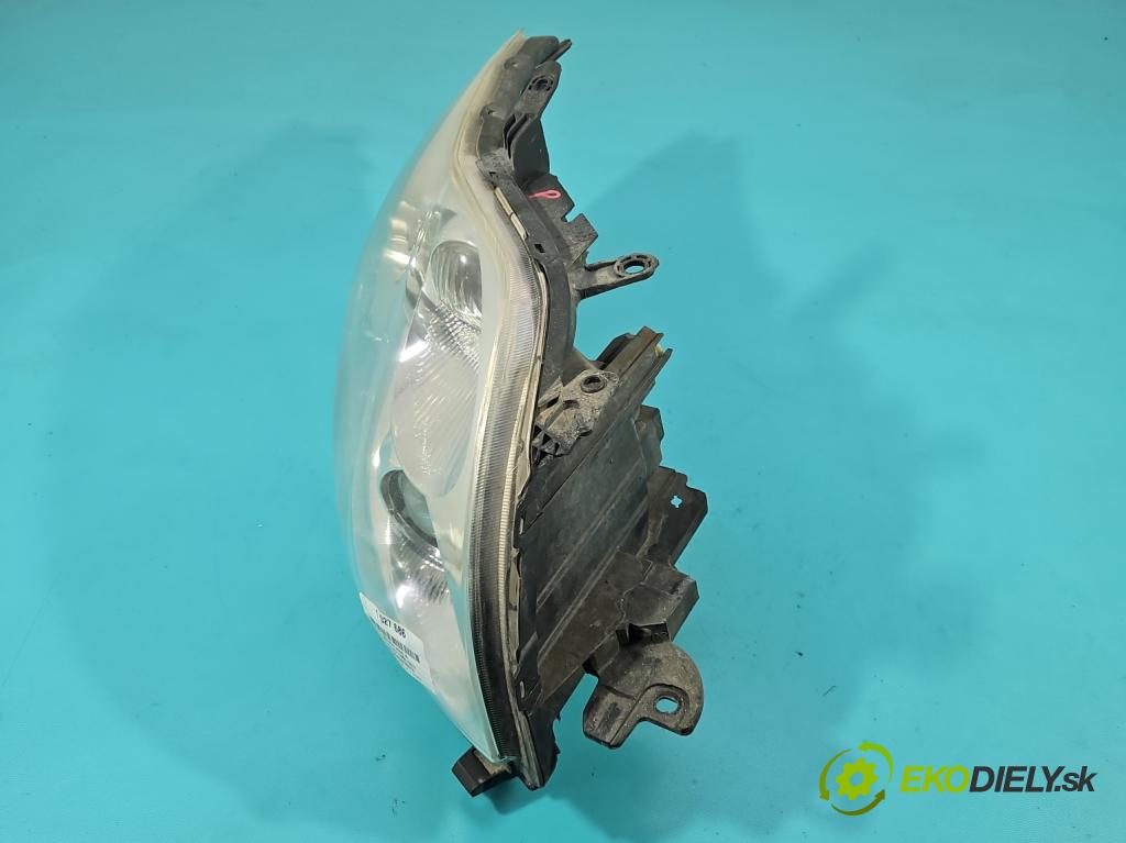 Toyota Auris I 2006-2013 1.4 VVT-I: 97KM manual 71 kW 1398 cm3 5- Reflektor: pravý 81110-02470 (Svetlo predné pravé)