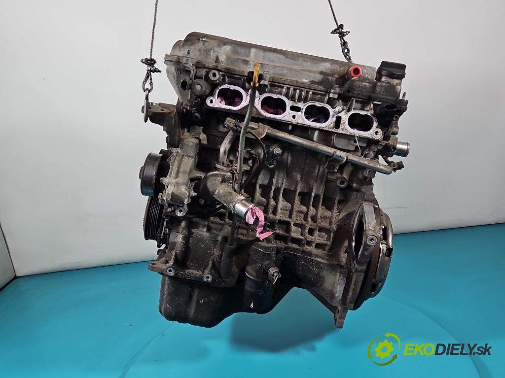 Toyota Auris I 2006-2013 1.4 VVT-I: 97KM manual 71 kW 1398 cm3 5- motor benzín: 4ZZ