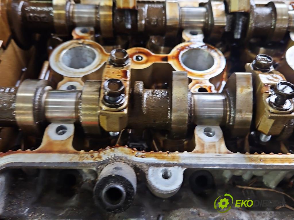 Toyota Auris I 2006-2013 1.4 VVT-I: 97KM manual 71 kW 1398 cm3 5- motor benzín: 4ZZ